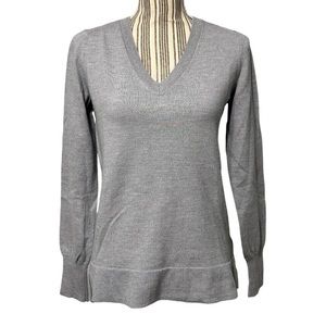 Banana Republic gray vneck extra fine merino wool medium